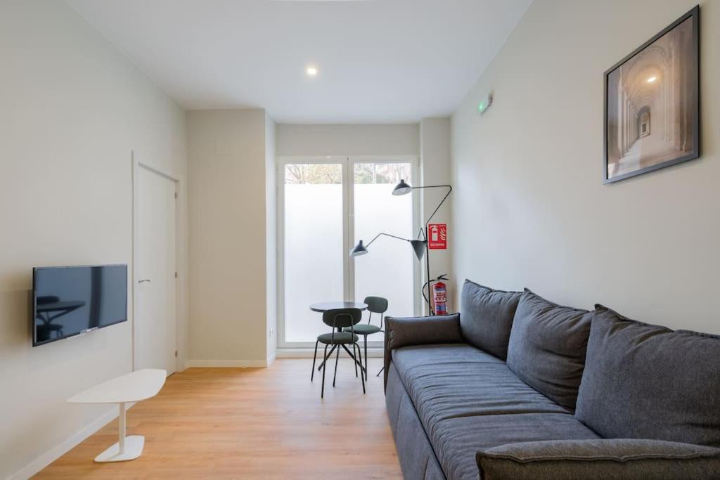Ideal Flat For 2 Pax -F Fpo1 Madrid Exterior photo